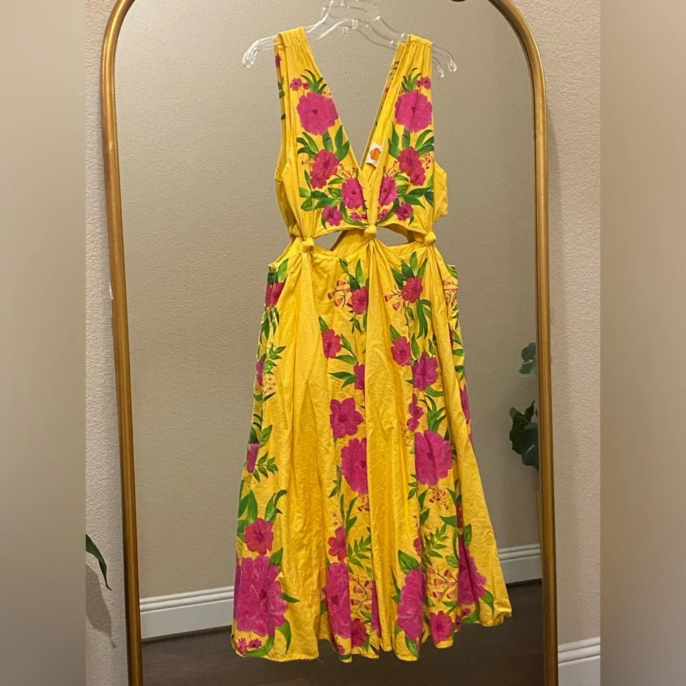 FARM Rio Romantic Garden Yellow Pink Plunge Midi Dress Size M - Picture 2 of 13